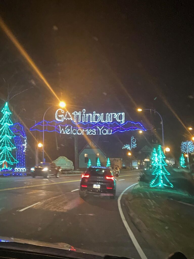 Gatlinburg sign christmas lights 