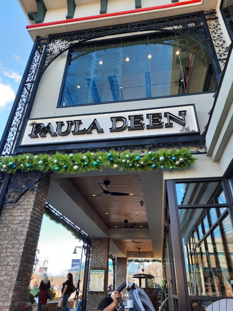 Paula Deen Family Kitchen restaurant at the island in pigeon forge tennessee