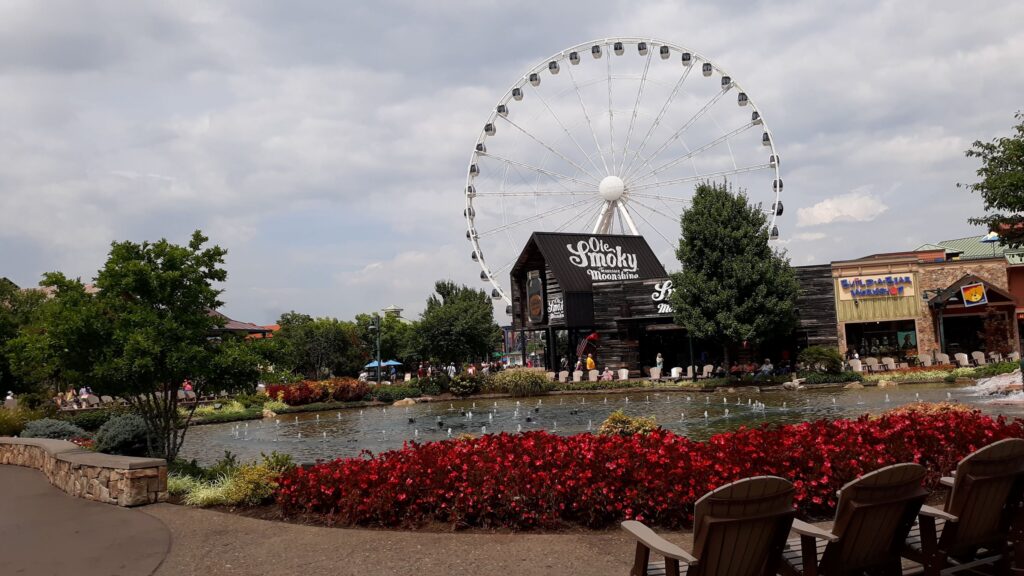 the island at pigeon forge tennessee