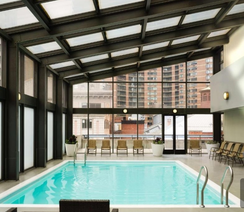 Philadelphia hotels with a pool- Double tree by Hilton Philadelphia Center City